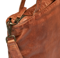 Siena - Stilren skuldertaske i vintage læder