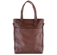 Shopper skuldertaske i brunt læder med hanke til skulderen samt lomme foran