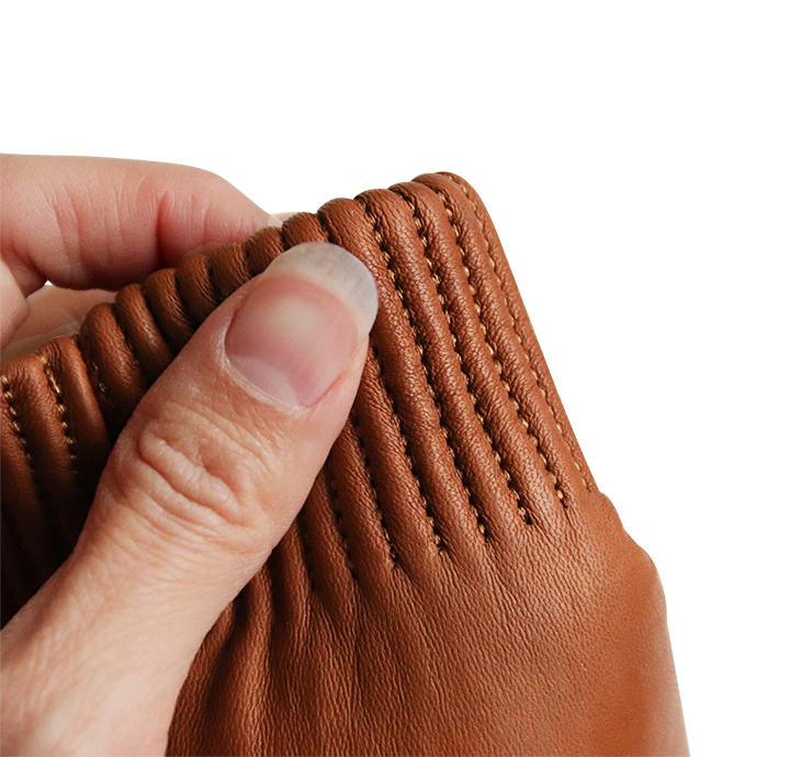 Luffer i brunt skind med elastik bånd