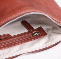 Prado - Stilren skuldertaske i brunt læder