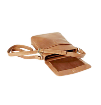 Skuldertaske i brunt læder naturlig blød kvalitet   