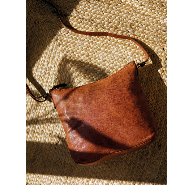 Skuldertaske i læder med vintage look mellemstor crossbody taske