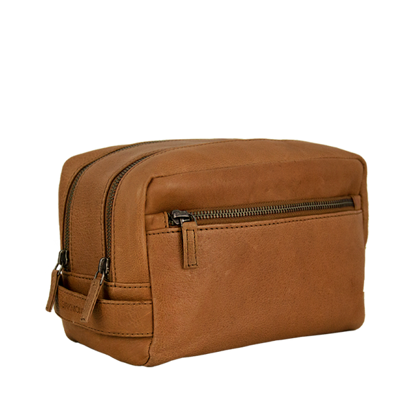 Stor toilettaske til herrer og damer i brunt blødt læder