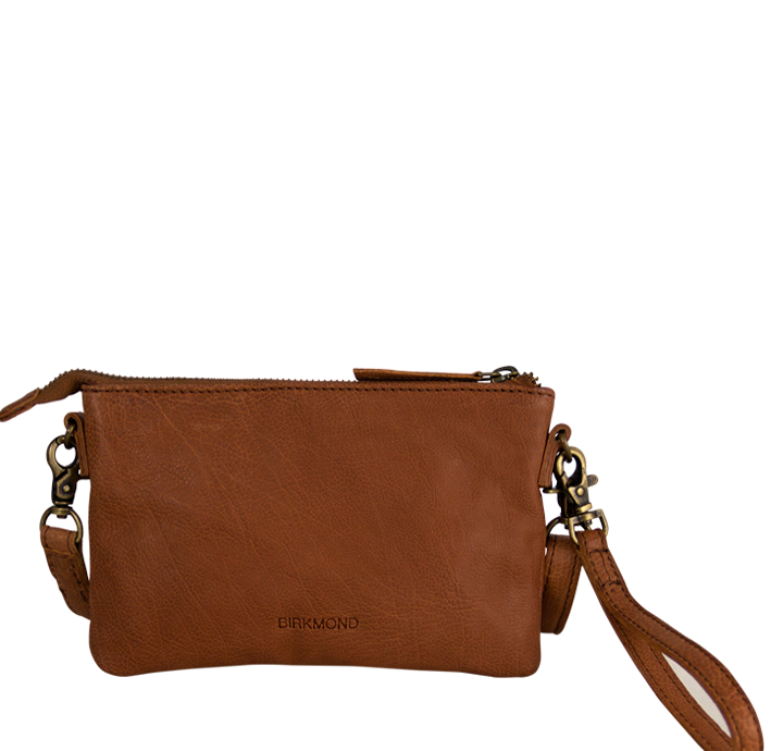 Lille clutch dametaske med lang skulderrem i ægte brunt læder  